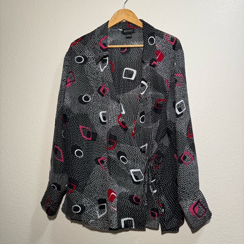Lane Bryant Abstract Black, White, Red & Pink Blouse - Size 26/28